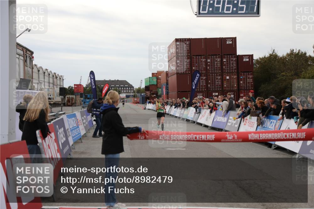 03.10.2025 - Köhlbrandbrückenlauf Yannick Fuchs http://msf.ph/oto/8982479 03.10.2025 15:46:55 Ziel 7034 meine-sportfotos.de