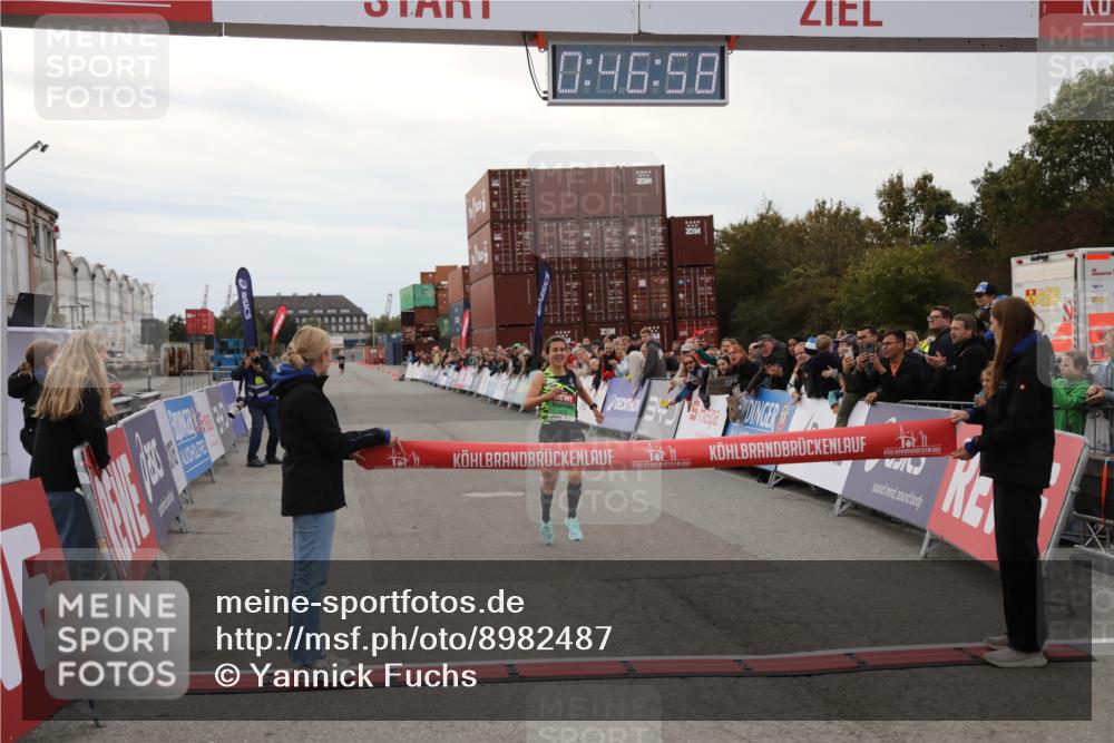 03.10.2025 - Köhlbrandbrückenlauf Yannick Fuchs http://msf.ph/oto/8982487 03.10.2025 15:46:57 Ziel 7034 meine-sportfotos.de