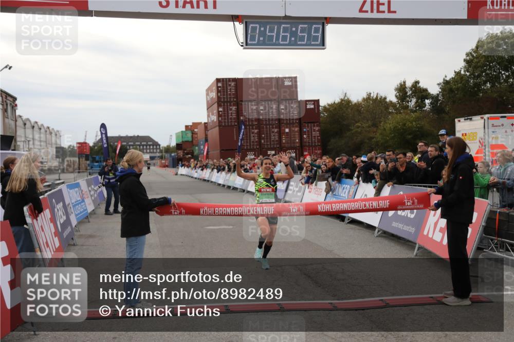 03.10.2025 - Köhlbrandbrückenlauf Yannick Fuchs http://msf.ph/oto/8982489 03.10.2025 15:46:57 Ziel 7034 meine-sportfotos.de