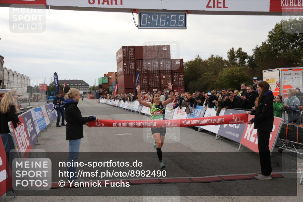 03.10.2025 - Köhlbrandbrückenlauf Yannick Fuchs http://msf.ph/oto/8982490 03.10.2025 15:46:57 Ziel 7034 meine-sportfotos.de