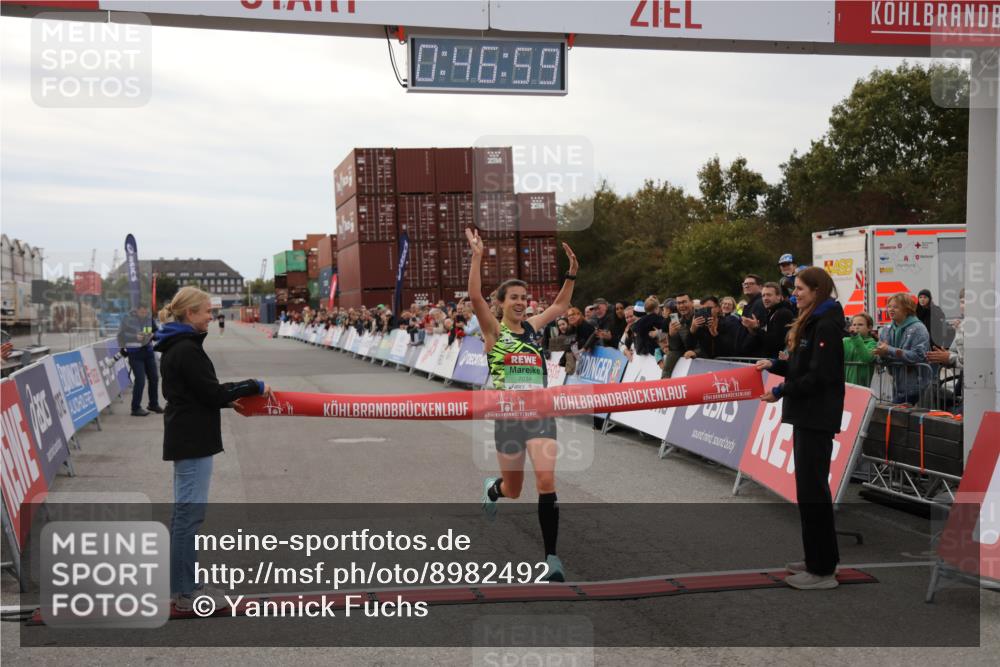 03.10.2025 - Köhlbrandbrückenlauf Yannick Fuchs http://msf.ph/oto/8982492 03.10.2025 15:46:57 Ziel 7034 meine-sportfotos.de