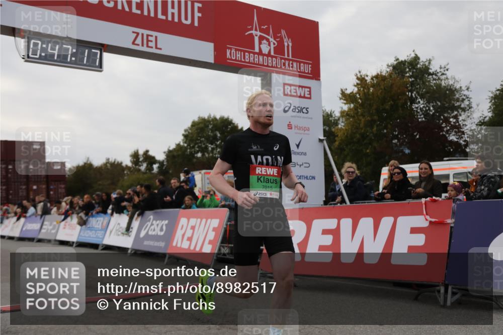 03.10.2025 - Köhlbrandbrückenlauf Yannick Fuchs http://msf.ph/oto/8982517 03.10.2025 15:47:15 Ziel 7015 meine-sportfotos.de
