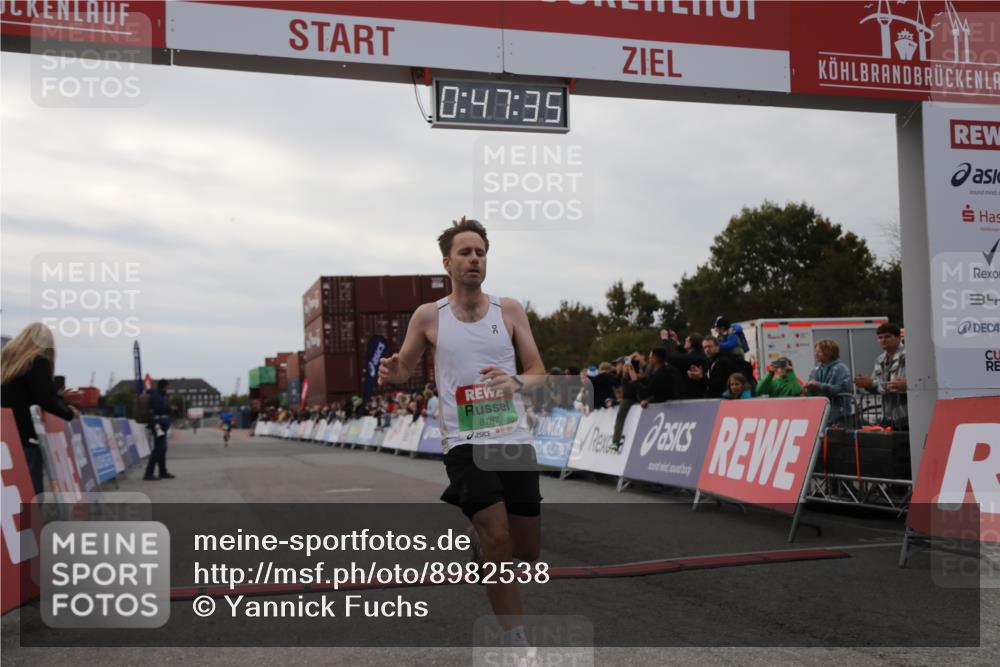 03.10.2025 - Köhlbrandbrückenlauf Yannick Fuchs http://msf.ph/oto/8982538 03.10.2025 15:47:34 Ziel 7022, 8787 meine-sportfotos.de