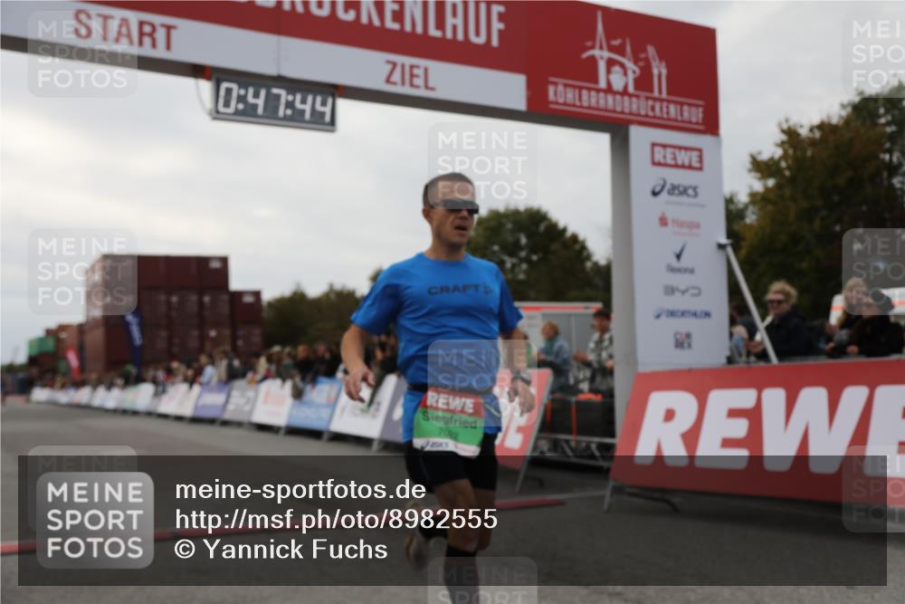 03.10.2025 - Köhlbrandbrückenlauf Yannick Fuchs http://msf.ph/oto/8982555 03.10.2025 15:47:43 Ziel 7022, 9588 meine-sportfotos.de