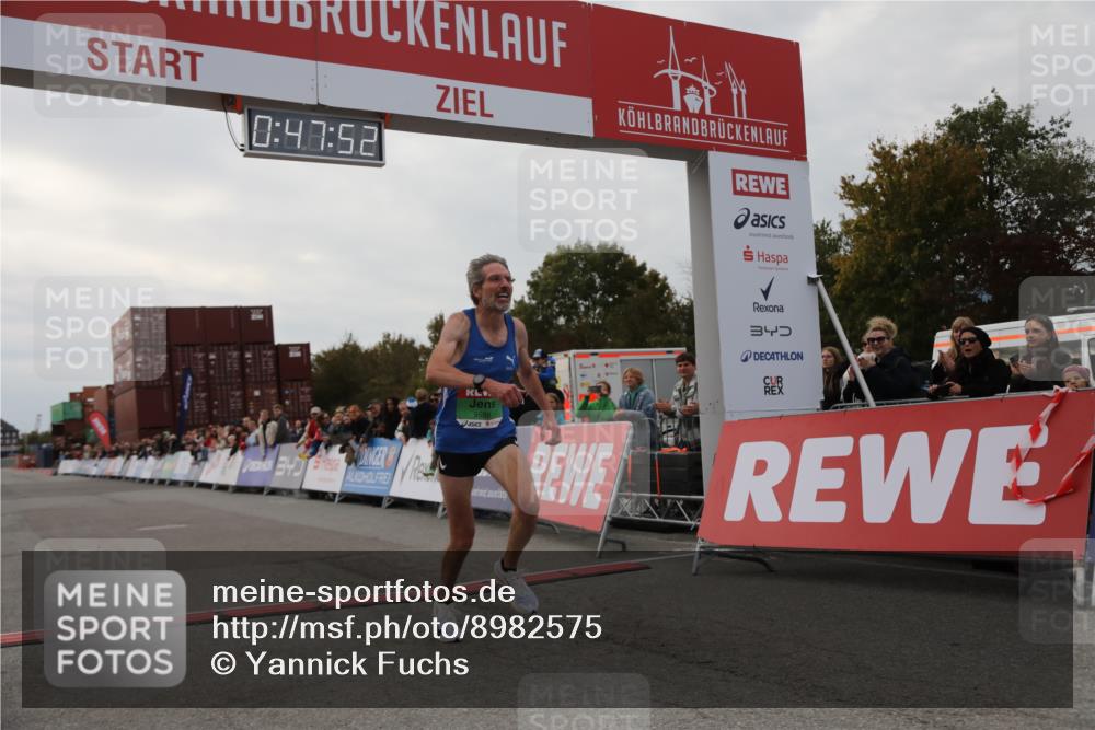 03.10.2025 - Köhlbrandbrückenlauf Yannick Fuchs http://msf.ph/oto/8982575 03.10.2025 15:47:50 Ziel 9588 meine-sportfotos.de
