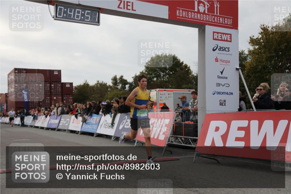 03.10.2025 - Köhlbrandbrückenlauf Yannick Fuchs http://msf.ph/oto/8982603 03.10.2025 15:48:49 Ziel 7009, 8871 meine-sportfotos.de