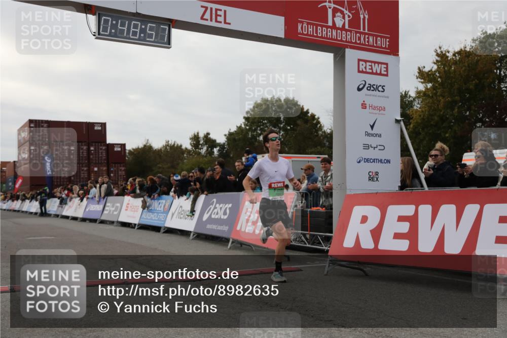 03.10.2025 - Köhlbrandbrückenlauf Yannick Fuchs http://msf.ph/oto/8982635 03.10.2025 15:48:55 Ziel 7009 meine-sportfotos.de