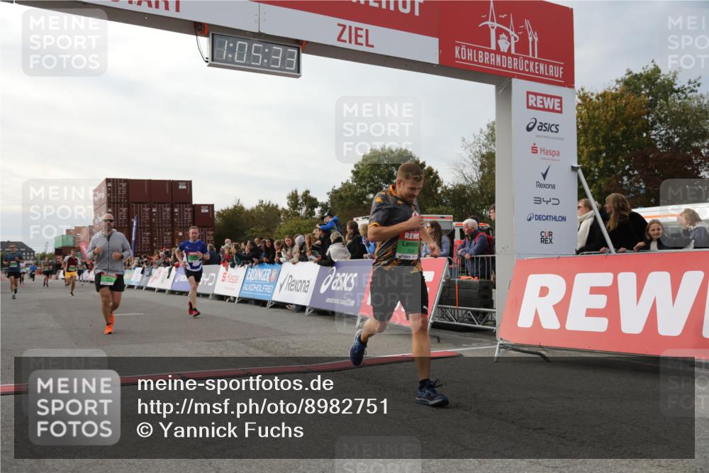 03.10.2025 - Köhlbrandbrückenlauf Yannick Fuchs http://msf.ph/oto/8982751 03.10.2025 16:05:31 Ziel 7031, 7241, 7394, 7546, 8199, 9127, 9299, 9317, 9499, 9669 meine-sportfotos.de