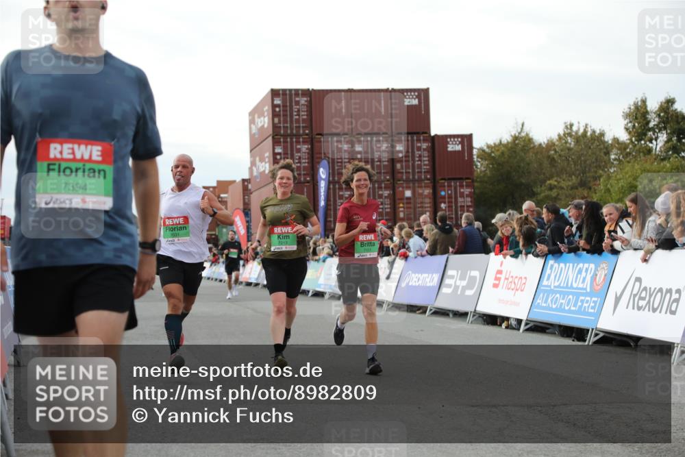 03.10.2025 - Köhlbrandbrückenlauf Yannick Fuchs http://msf.ph/oto/8982809 03.10.2025 16:05:39 Ziel 7031, 7151, 7213, 7394, 7546, 7547, 8966, 9317, 9566 meine-sportfotos.de