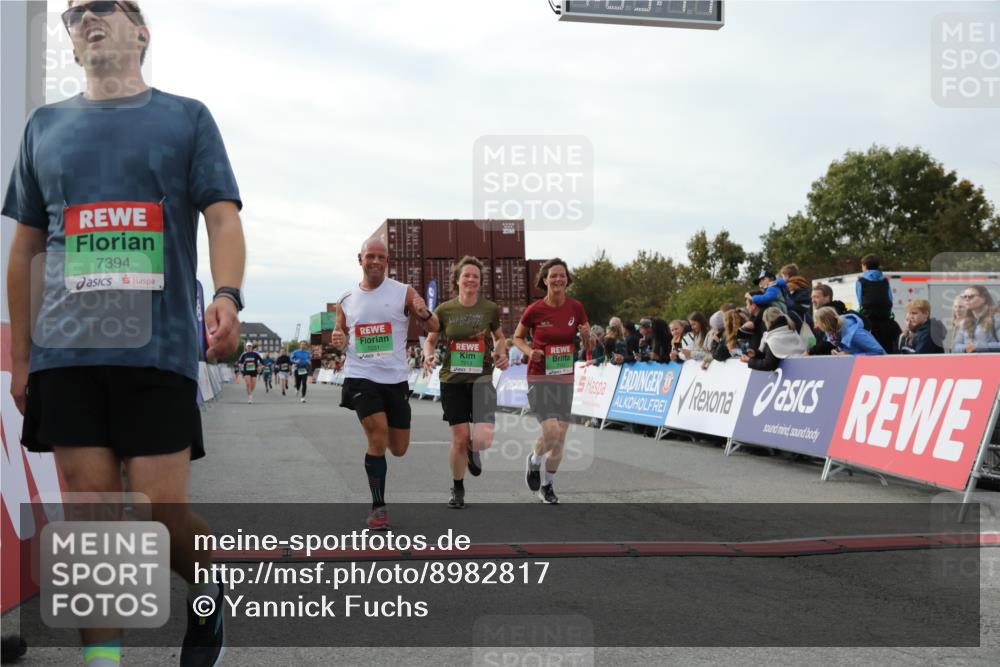 03.10.2025 - Köhlbrandbrückenlauf Yannick Fuchs http://msf.ph/oto/8982817 03.10.2025 16:05:40 Ziel 7031, 7151, 7213, 7394, 7546, 7547, 8966, 9317, 9489, 9566 meine-sportfotos.de
