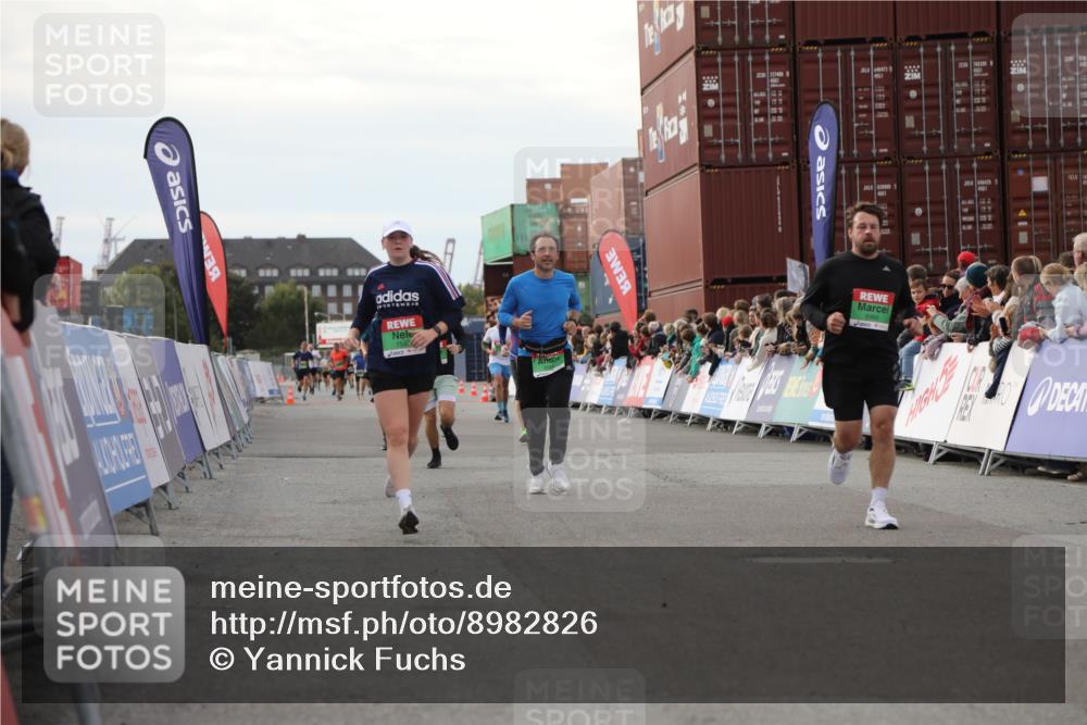 03.10.2025 - Köhlbrandbrückenlauf Yannick Fuchs http://msf.ph/oto/8982826 03.10.2025 16:05:43 Ziel 7031, 7151, 7213, 7547, 7646, 8924, 8966, 9489, 9566 meine-sportfotos.de