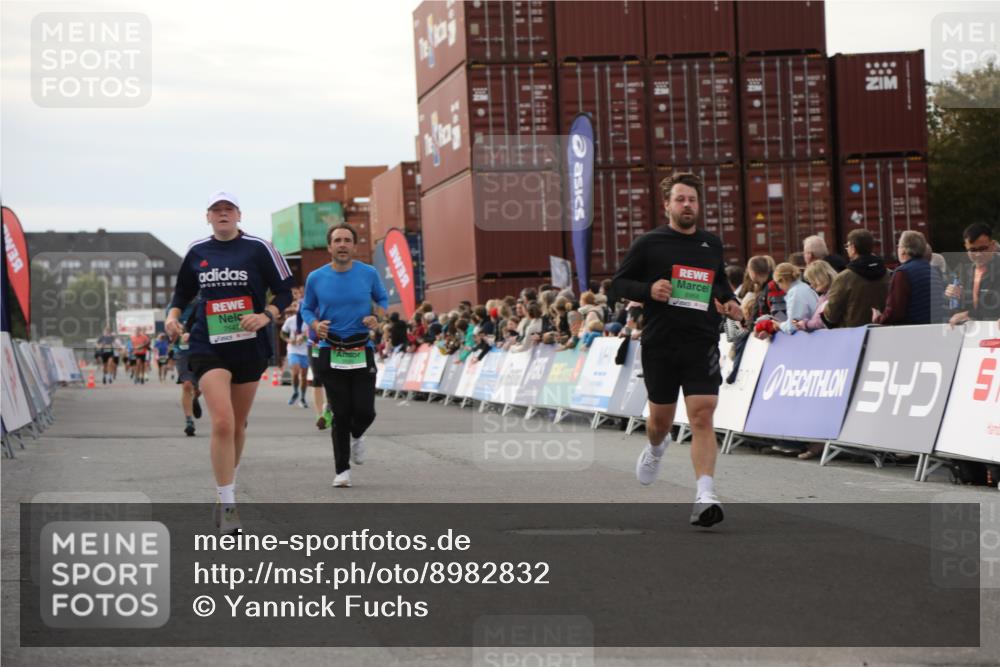03.10.2025 - Köhlbrandbrückenlauf Yannick Fuchs http://msf.ph/oto/8982832 03.10.2025 16:05:44 Ziel 7151, 7213, 7547, 7646, 8924, 8966, 9489, 9566 meine-sportfotos.de