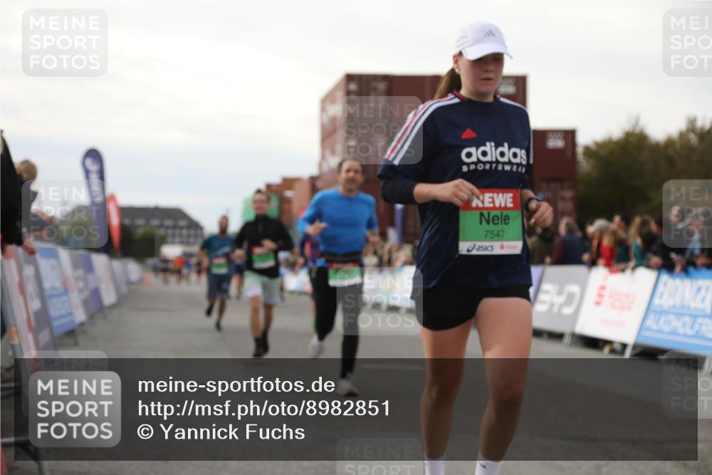 03.10.2025 - Köhlbrandbrückenlauf Yannick Fuchs http://msf.ph/oto/8982851 03.10.2025 16:05:46 Ziel 7547, 7646, 8924, 8966, 9102, 9489, 9566 meine-sportfotos.de