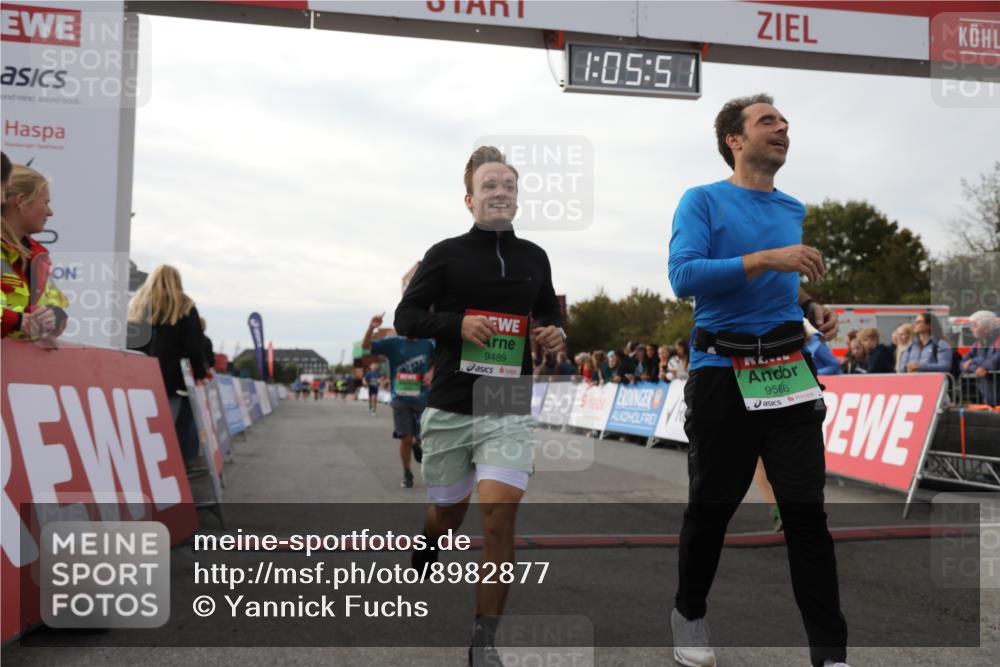 03.10.2025 - Köhlbrandbrückenlauf Yannick Fuchs http://msf.ph/oto/8982877 03.10.2025 16:05:49 Ziel 7547, 7646, 8616, 8924, 8966, 9102, 9489, 9566 meine-sportfotos.de