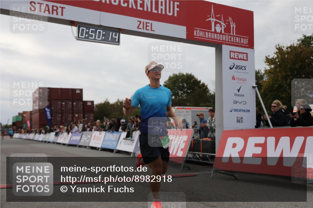 03.10.2025 - Köhlbrandbrückenlauf Yannick Fuchs http://msf.ph/oto/8982918 03.10.2025 15:50:12 Ziel 7033, 9742 meine-sportfotos.de