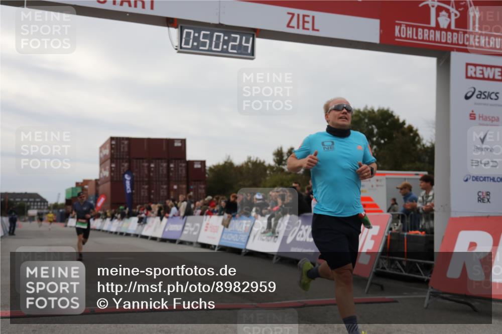 03.10.2025 - Köhlbrandbrückenlauf Yannick Fuchs http://msf.ph/oto/8982959 03.10.2025 15:50:22 Ziel 7045, 9713 meine-sportfotos.de