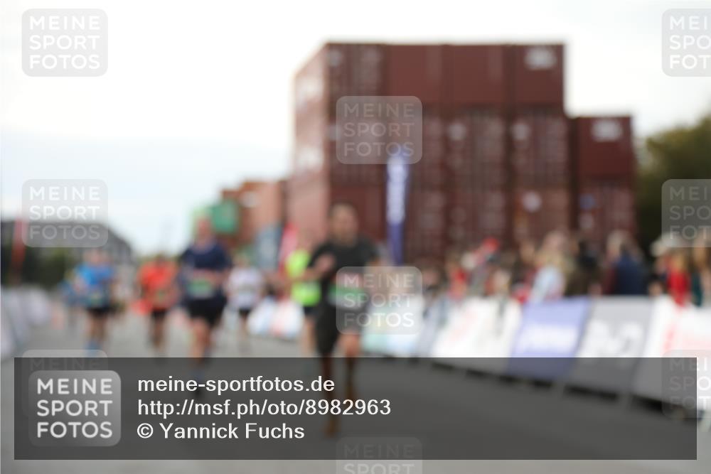 03.10.2025 - Köhlbrandbrückenlauf Yannick Fuchs http://msf.ph/oto/8982963 03.10.2025 16:06:01 Ziel 7610, 8539, 8813, 8886, 9378, 9468, 9596, 9626 meine-sportfotos.de