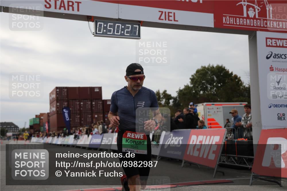 03.10.2025 - Köhlbrandbrückenlauf Yannick Fuchs http://msf.ph/oto/8982987 03.10.2025 15:50:25 Ziel 7045, 7140, 9713 meine-sportfotos.de