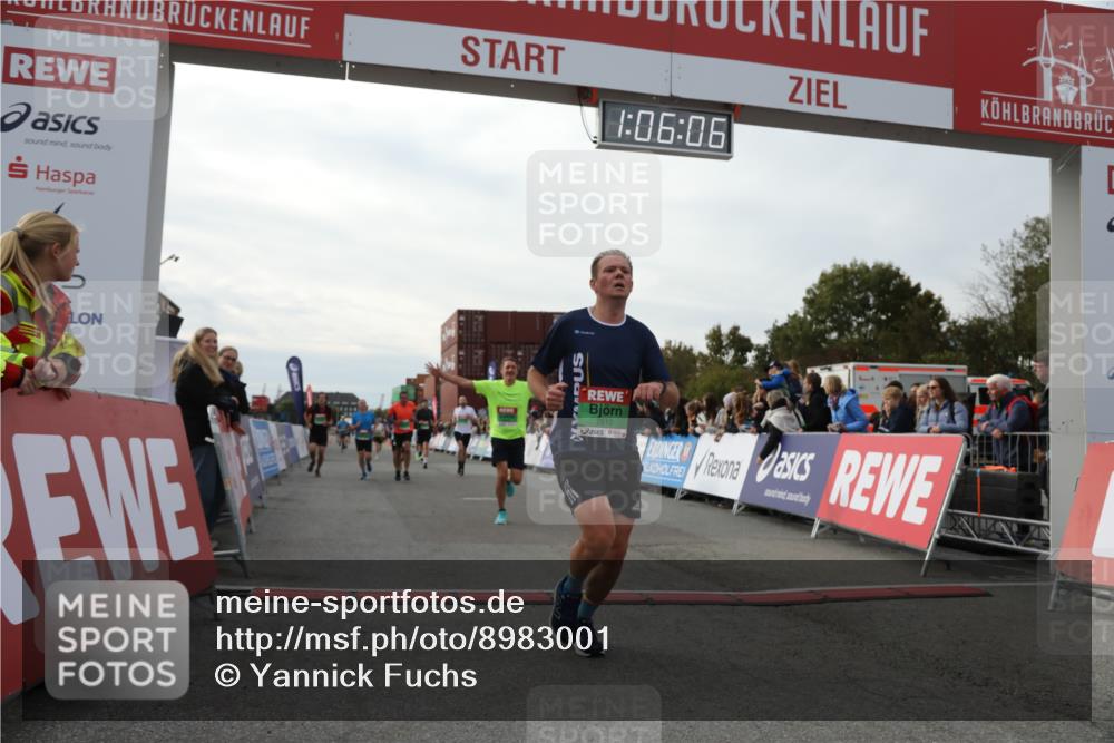 03.10.2025 - Köhlbrandbrückenlauf Yannick Fuchs http://msf.ph/oto/8983001 03.10.2025 16:06:05 Ziel 7296, 7343, 7610, 8539, 8813, 8886, 9100, 9378, 9451, 9468, 9596, 9626, 9633 meine-sportfotos.de