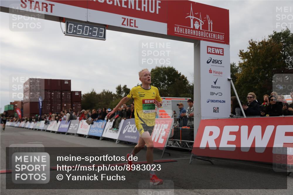 03.10.2025 - Köhlbrandbrückenlauf Yannick Fuchs http://msf.ph/oto/8983023 03.10.2025 15:50:32 Ziel 7036, 7140 meine-sportfotos.de