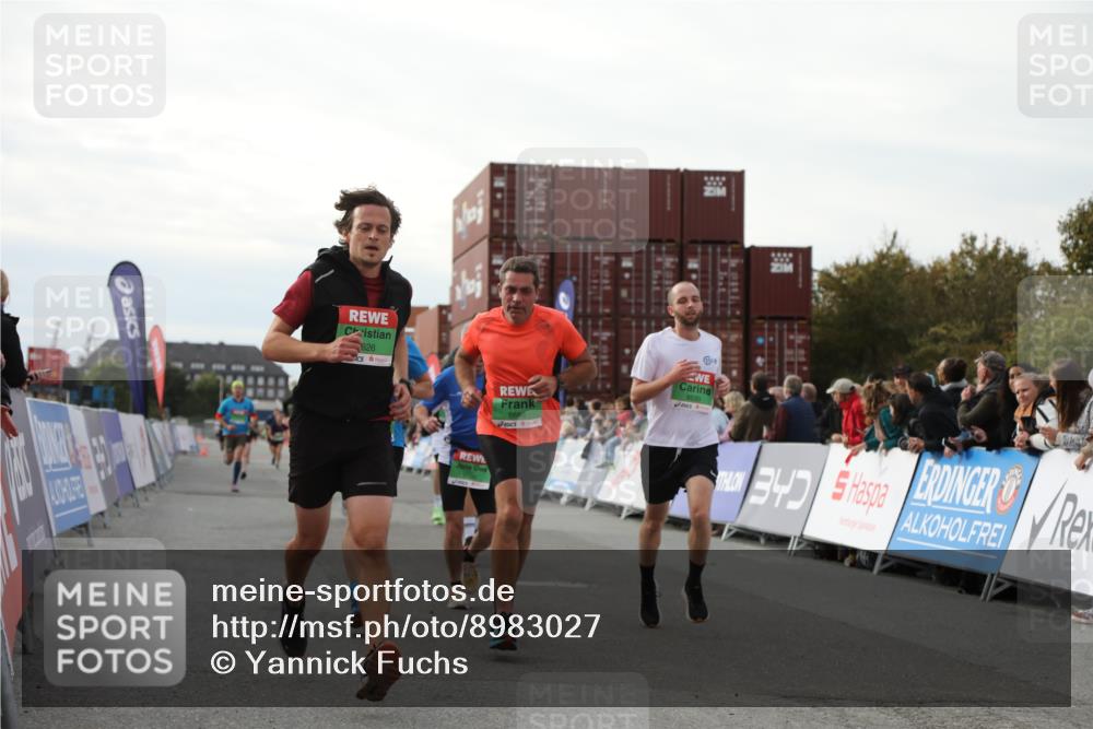 03.10.2025 - Köhlbrandbrückenlauf Yannick Fuchs http://msf.ph/oto/8983027 03.10.2025 16:06:07 Ziel 7296, 7343, 7610, 8064, 8539, 8813, 8886, 9100, 9378, 9451, 9468, 9596, 9626, 9633 meine-sportfotos.de