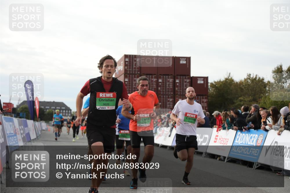 03.10.2025 - Köhlbrandbrückenlauf Yannick Fuchs http://msf.ph/oto/8983029 03.10.2025 16:06:08 Ziel 7296, 7343, 7610, 8064, 8539, 8813, 8886, 9100, 9378, 9451, 9596, 9626, 9633 meine-sportfotos.de