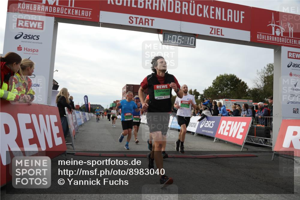 03.10.2025 - Köhlbrandbrückenlauf Yannick Fuchs http://msf.ph/oto/8983040 03.10.2025 16:06:08 Ziel 7296, 7343, 7610, 8064, 8539, 8813, 8886, 9100, 9378, 9451, 9596, 9626, 9633 meine-sportfotos.de