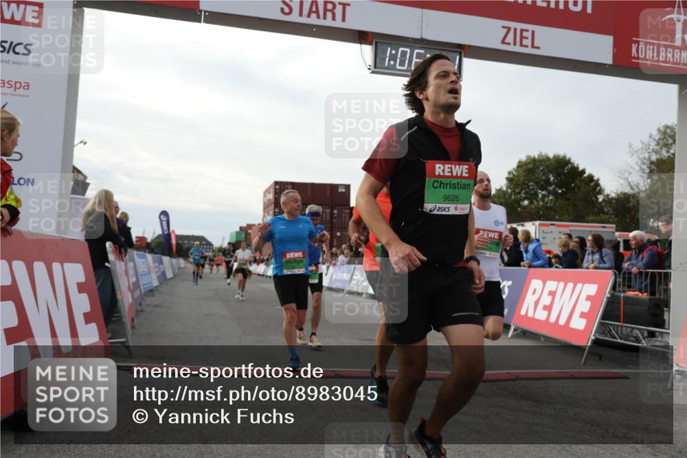 03.10.2025 - Köhlbrandbrückenlauf Yannick Fuchs http://msf.ph/oto/8983045 03.10.2025 16:06:09 Ziel 7296, 7343, 8064, 8539, 8813, 8886, 9100, 9378, 9451, 9483, 9596, 9626, 9633 meine-sportfotos.de