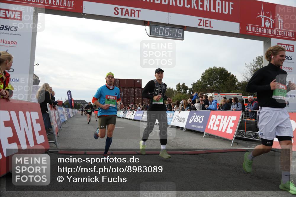 03.10.2025 - Köhlbrandbrückenlauf Yannick Fuchs http://msf.ph/oto/8983089 03.10.2025 16:06:13 Ziel 7296, 7343, 7601, 8064, 8802, 8991, 9100, 9451, 9483, 9596, 9633 meine-sportfotos.de