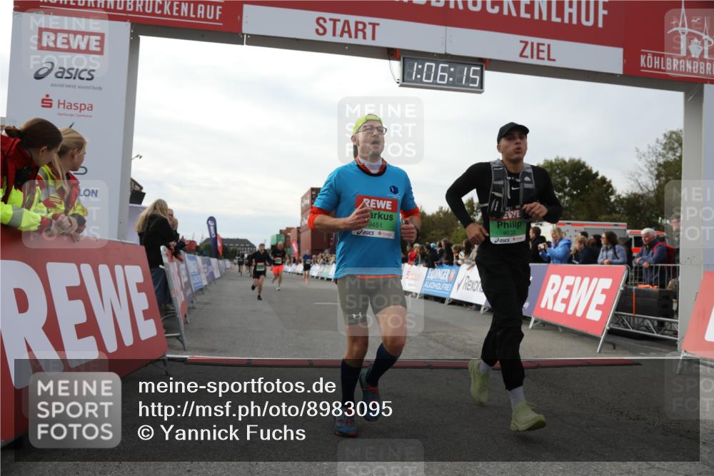 03.10.2025 - Köhlbrandbrückenlauf Yannick Fuchs http://msf.ph/oto/8983095 03.10.2025 16:06:14 Ziel 7296, 7343, 7601, 8064, 8802, 8803, 8804, 8805, 8991, 9100, 9451, 9483, 9633 meine-sportfotos.de