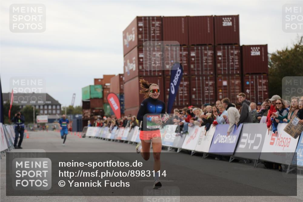 03.10.2025 - Köhlbrandbrückenlauf Yannick Fuchs http://msf.ph/oto/8983114 03.10.2025 15:50:43 Ziel 7020, 7065 meine-sportfotos.de