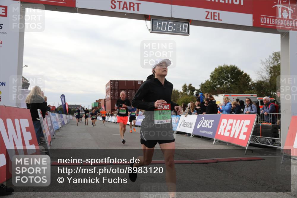 03.10.2025 - Köhlbrandbrückenlauf Yannick Fuchs http://msf.ph/oto/8983120 03.10.2025 16:06:17 Ziel 7576, 7601, 8064, 8802, 8803, 8804, 8805, 8991, 9483 meine-sportfotos.de