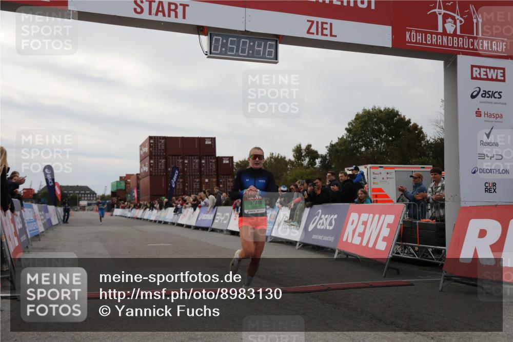 03.10.2025 - Köhlbrandbrückenlauf Yannick Fuchs http://msf.ph/oto/8983130 03.10.2025 15:50:45 Ziel 7020, 7065 meine-sportfotos.de