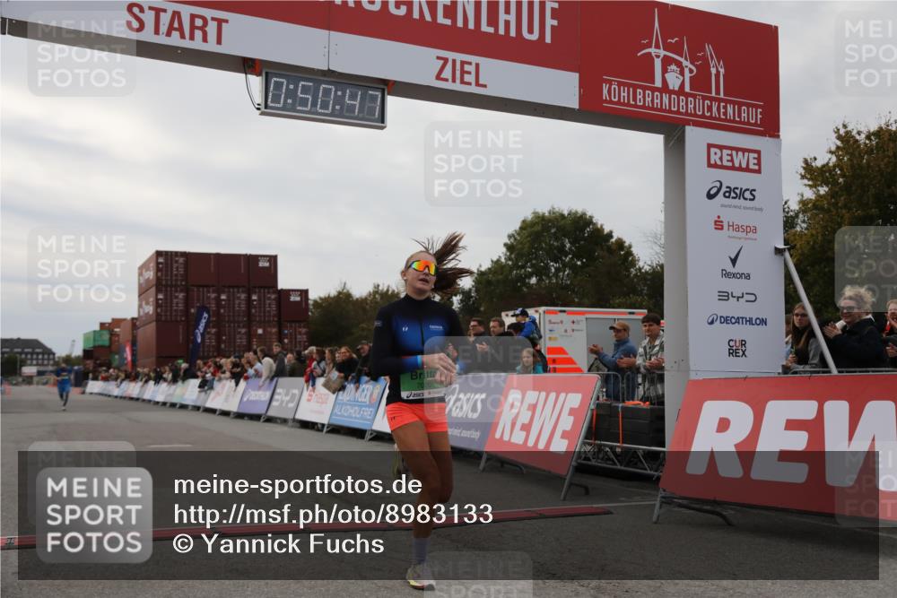 03.10.2025 - Köhlbrandbrückenlauf Yannick Fuchs http://msf.ph/oto/8983133 03.10.2025 15:50:45 Ziel 7020, 7065 meine-sportfotos.de