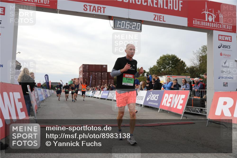 03.10.2025 - Köhlbrandbrückenlauf Yannick Fuchs http://msf.ph/oto/8983138 03.10.2025 16:06:18 Ziel 7576, 7601, 8064, 8802, 8803, 8804, 8805, 8991, 9483, 9572 meine-sportfotos.de