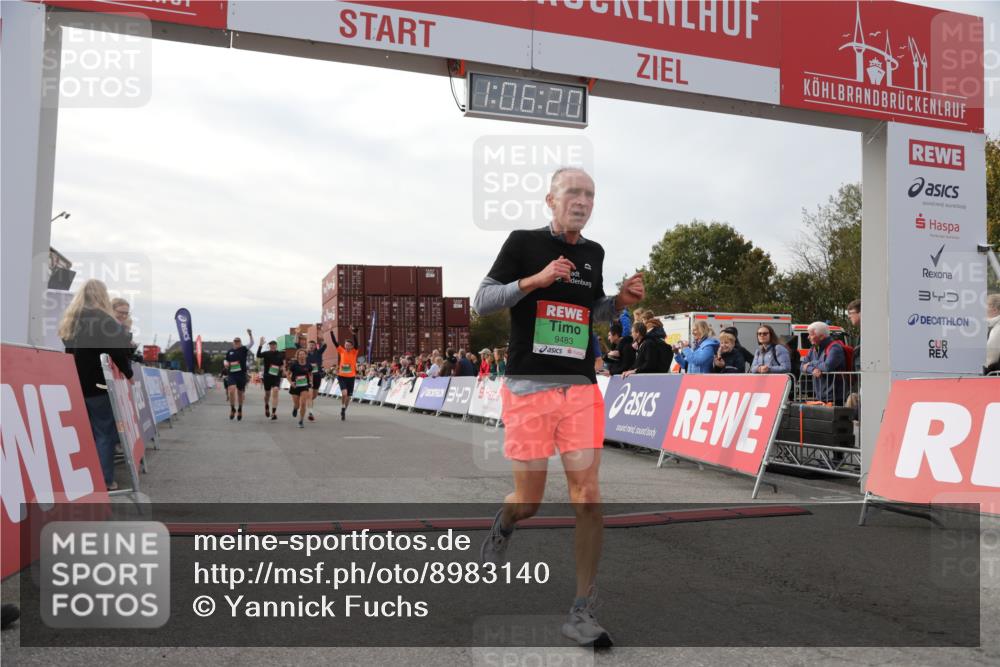 03.10.2025 - Köhlbrandbrückenlauf Yannick Fuchs http://msf.ph/oto/8983140 03.10.2025 16:06:19 Ziel 7576, 7601, 8064, 8802, 8803, 8804, 8805, 8991, 9483, 9572 meine-sportfotos.de