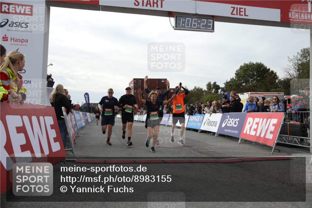 03.10.2025 - Köhlbrandbrückenlauf Yannick Fuchs http://msf.ph/oto/8983155 03.10.2025 16:06:21 Ziel 7576, 7601, 8802, 8803, 8804, 8805, 8991, 9483, 9572 meine-sportfotos.de