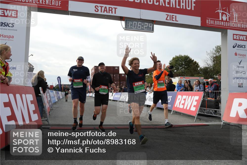 03.10.2025 - Köhlbrandbrückenlauf Yannick Fuchs http://msf.ph/oto/8983168 03.10.2025 16:06:22 Ziel 7576, 7601, 8802, 8803, 8804, 8805, 8991, 9572 meine-sportfotos.de