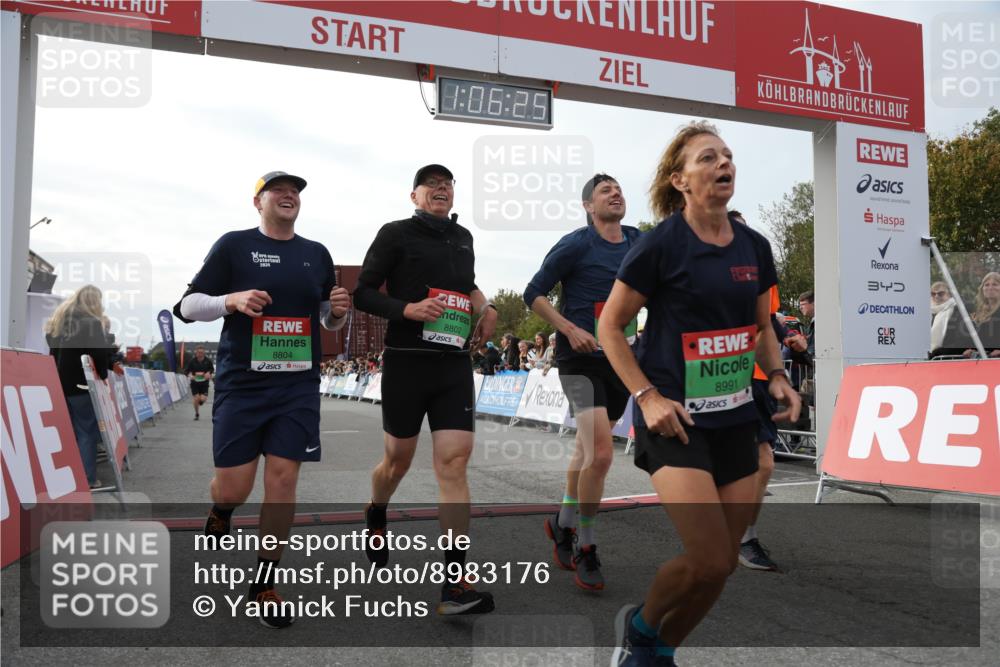 03.10.2025 - Köhlbrandbrückenlauf Yannick Fuchs http://msf.ph/oto/8983176 03.10.2025 16:06:23 Ziel 7576, 7601, 8802, 8803, 8804, 8805, 8991, 9572 meine-sportfotos.de