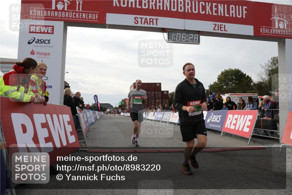 03.10.2025 - Köhlbrandbrückenlauf Yannick Fuchs http://msf.ph/oto/8983220 03.10.2025 16:06:26 Ziel 7576, 8803, 8804, 8805, 9572 meine-sportfotos.de