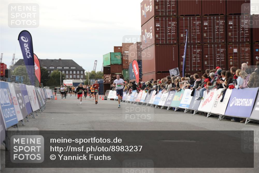 03.10.2025 - Köhlbrandbrückenlauf Yannick Fuchs http://msf.ph/oto/8983237 03.10.2025 16:06:29 Ziel 7576, 9572 meine-sportfotos.de