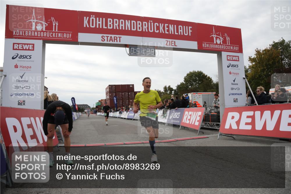 03.10.2025 - Köhlbrandbrückenlauf Yannick Fuchs http://msf.ph/oto/8983269 03.10.2025 15:51:36 Ziel 7118, 7210, 9663 meine-sportfotos.de
