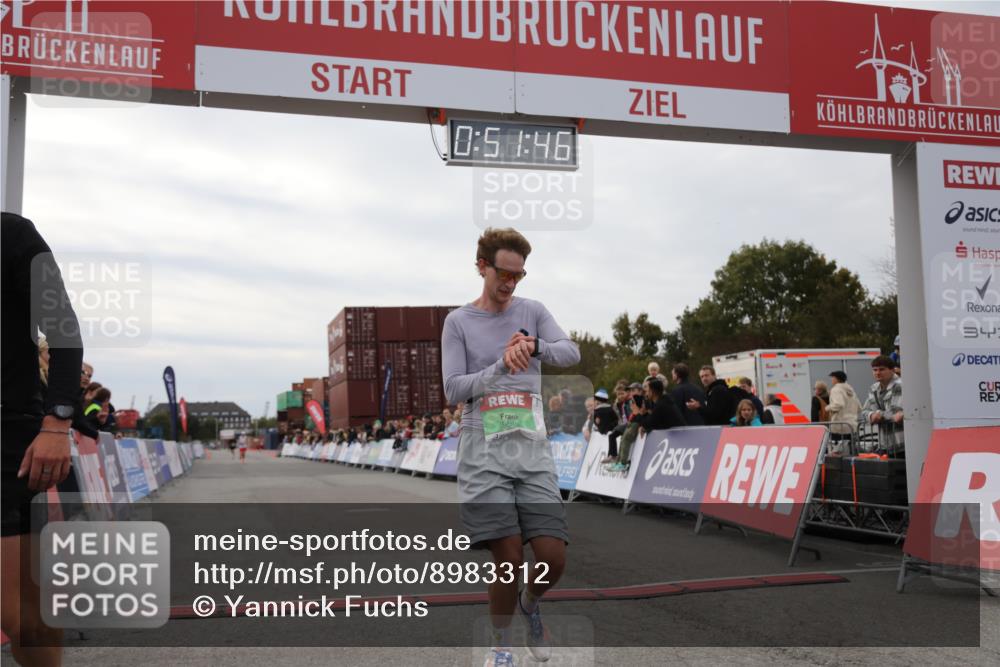 03.10.2025 - Köhlbrandbrückenlauf Yannick Fuchs http://msf.ph/oto/8983312 03.10.2025 15:51:45 Ziel 9663 meine-sportfotos.de