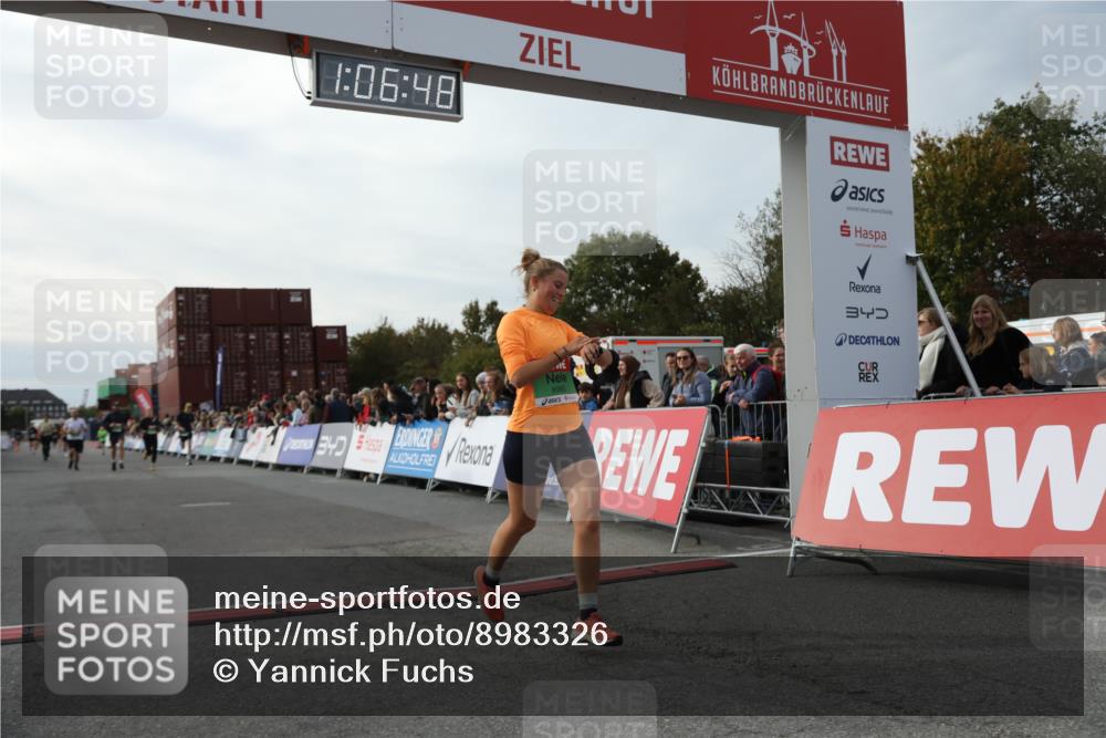 03.10.2025 - Köhlbrandbrückenlauf Yannick Fuchs http://msf.ph/oto/8983326 03.10.2025 16:06:46 Ziel 8848, 8880, 8965, 9128, 9353, 9354 meine-sportfotos.de