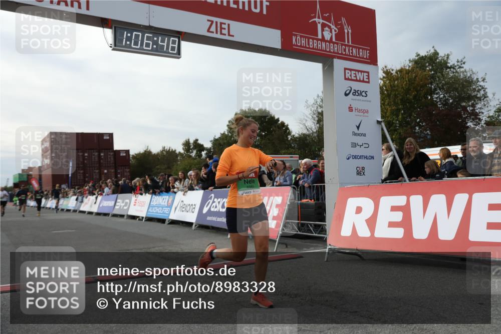 03.10.2025 - Köhlbrandbrückenlauf Yannick Fuchs http://msf.ph/oto/8983328 03.10.2025 16:06:46 Ziel 8848, 8880, 8965, 9128, 9353, 9354 meine-sportfotos.de