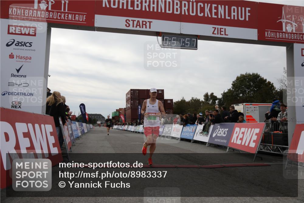 03.10.2025 - Köhlbrandbrückenlauf Yannick Fuchs http://msf.ph/oto/8983337 03.10.2025 15:51:55 Ziel 7054, 7520 meine-sportfotos.de