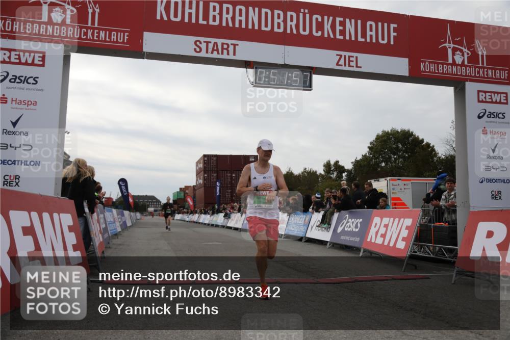 03.10.2025 - Köhlbrandbrückenlauf Yannick Fuchs http://msf.ph/oto/8983342 03.10.2025 15:51:55 Ziel 7054, 7520 meine-sportfotos.de