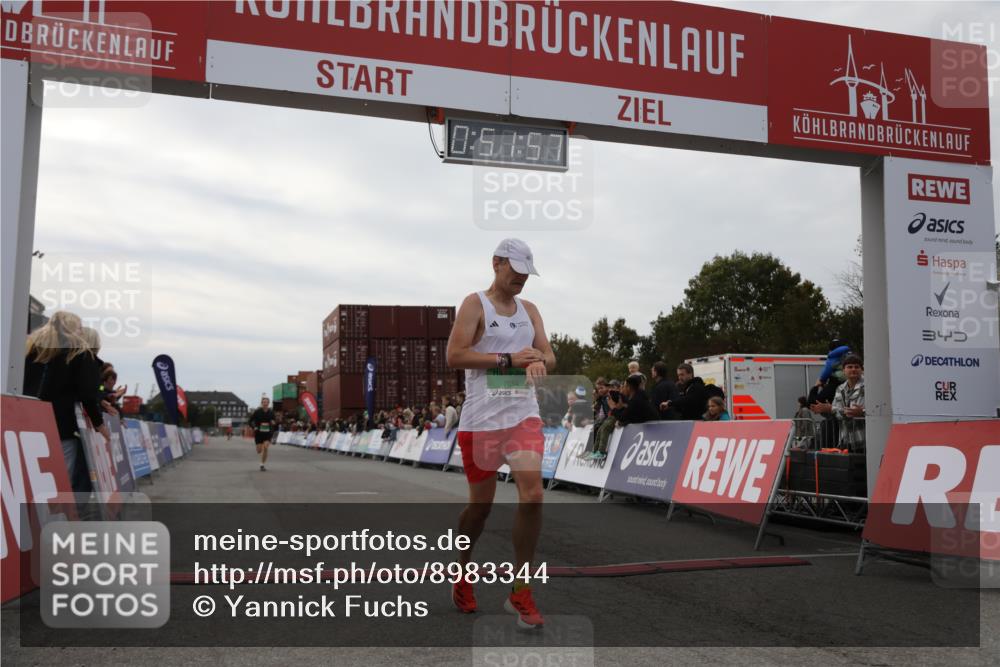 03.10.2025 - Köhlbrandbrückenlauf Yannick Fuchs http://msf.ph/oto/8983344 03.10.2025 15:51:55 Ziel 7054, 7520 meine-sportfotos.de