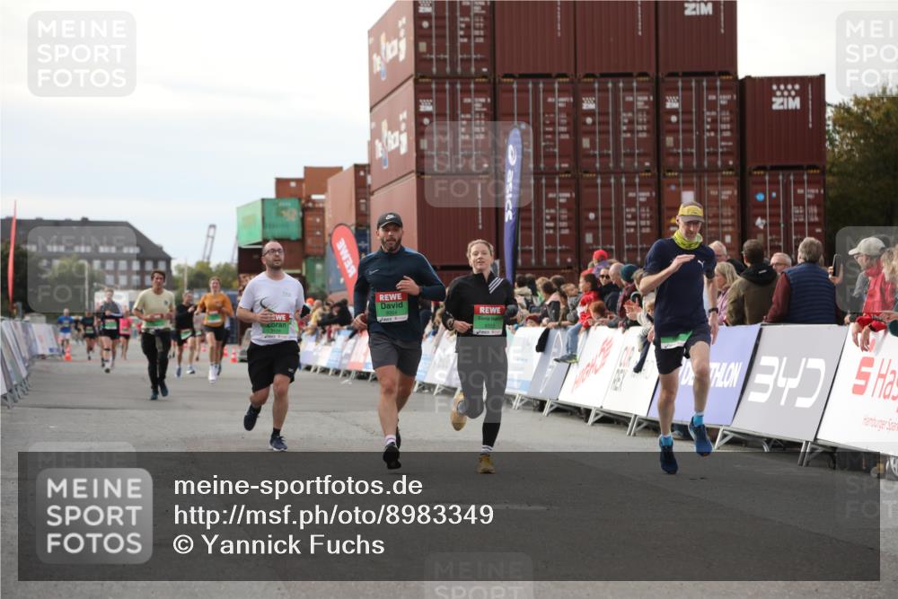03.10.2025 - Köhlbrandbrückenlauf Yannick Fuchs http://msf.ph/oto/8983349 03.10.2025 16:06:49 Ziel 7263, 8848, 8965, 9128, 9353, 9354 meine-sportfotos.de