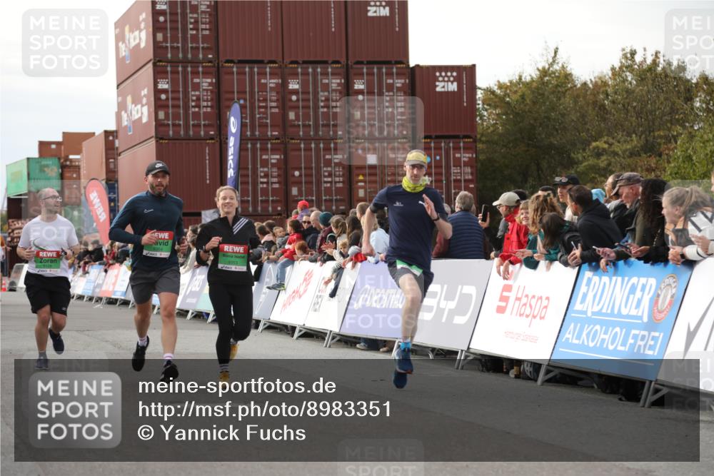 03.10.2025 - Köhlbrandbrückenlauf Yannick Fuchs http://msf.ph/oto/8983351 03.10.2025 16:06:49 Ziel 7263, 8848, 8965, 9128, 9353, 9354 meine-sportfotos.de